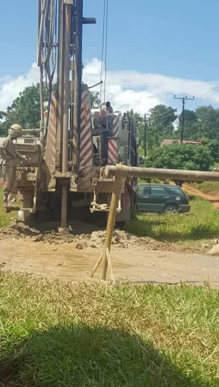 bore_hole_drilling_2.jpeg