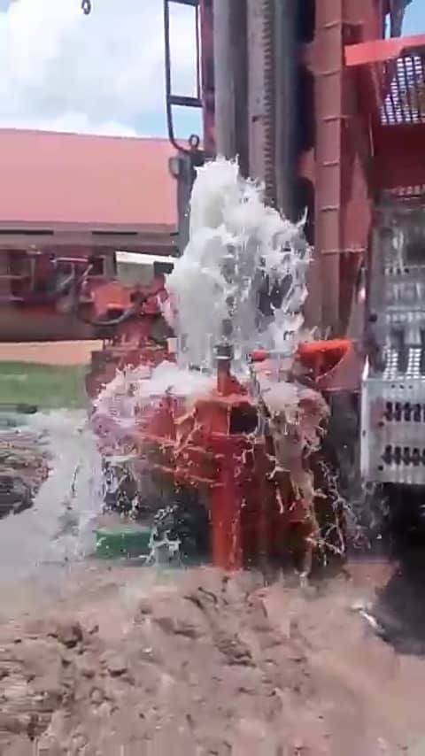bore_hole_drilling_3.jpeg