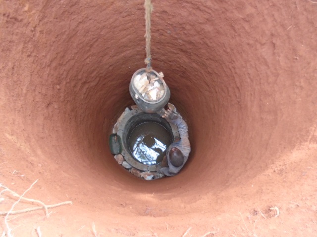 hand_dug_well_5.jpeg