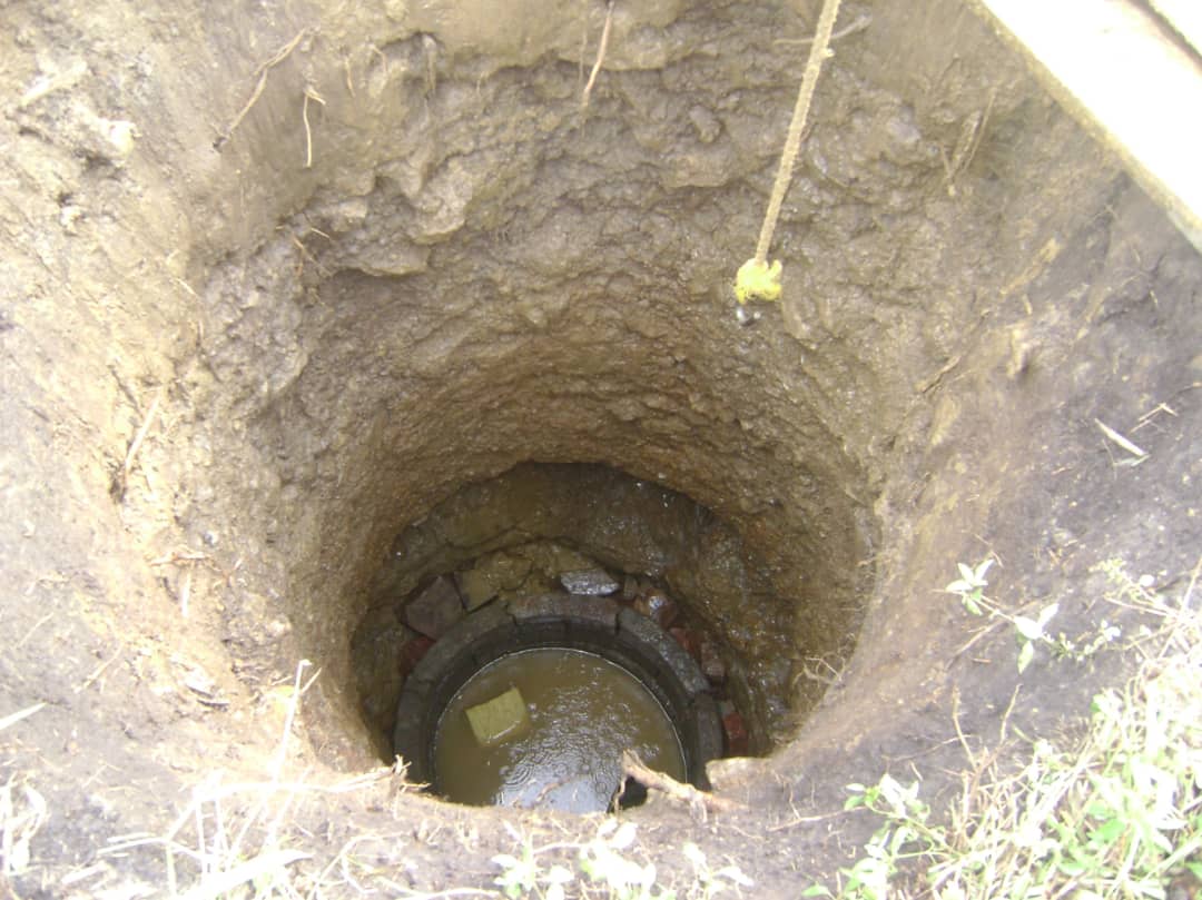hand_dug_well_9.jpeg